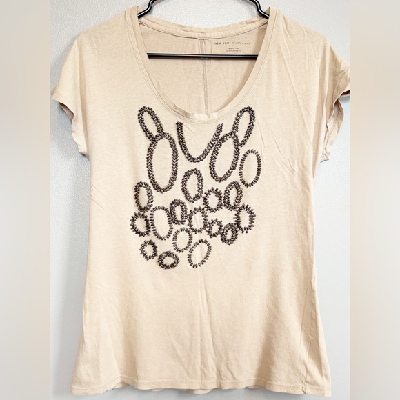 New York & Company Tee Women’s Tan Fitted Polo T-Shirt Size Small - Picture 1 of 6